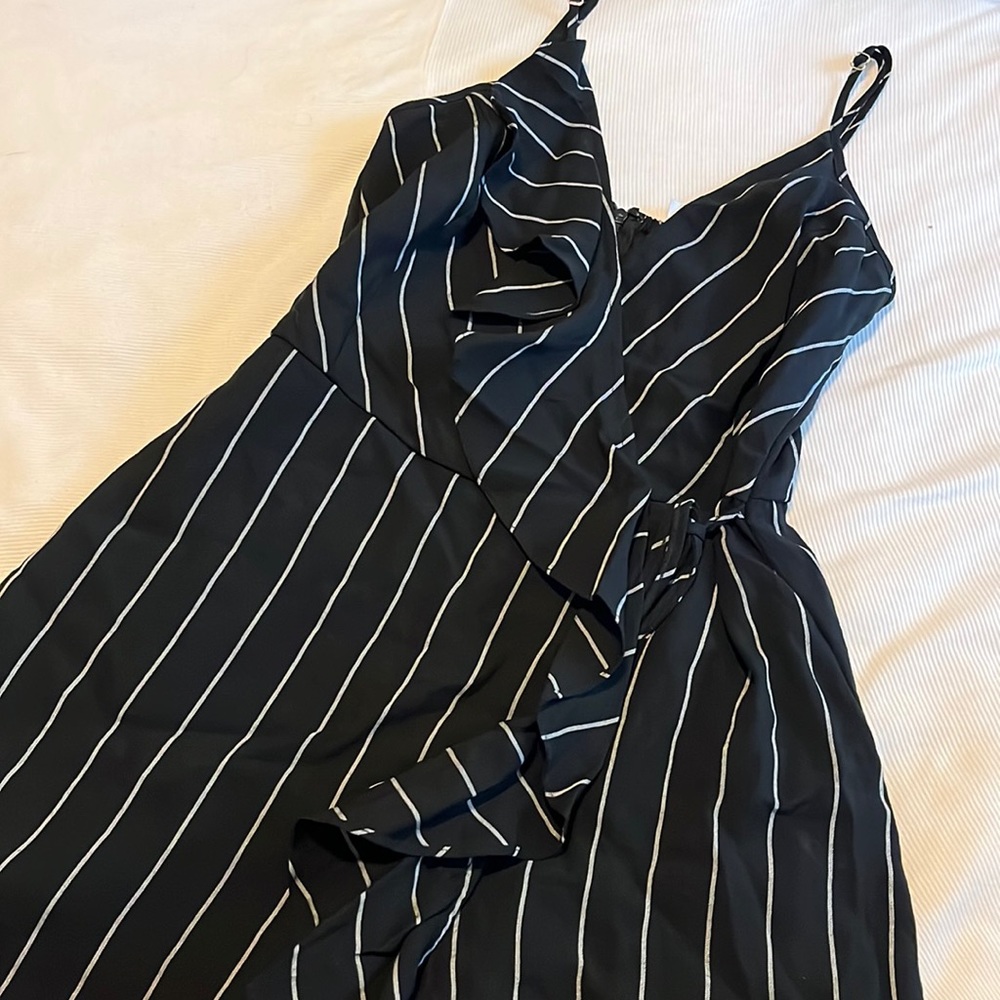 Black / white Romper!